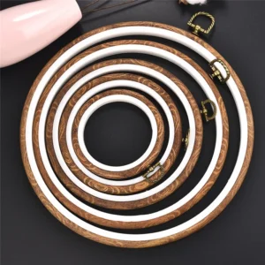 Round Wooden & Plastic Embroidery Hoop Set